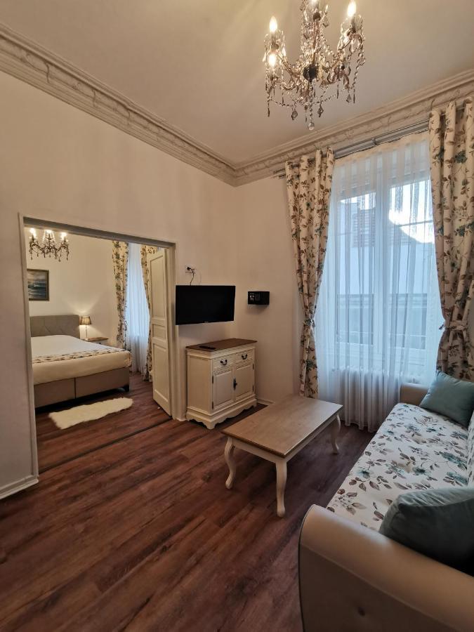 Colmar Suites - Residence ภายนอก รูปภาพ