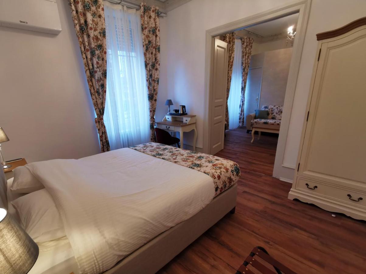 Colmar Suites - Residence ภายนอก รูปภาพ